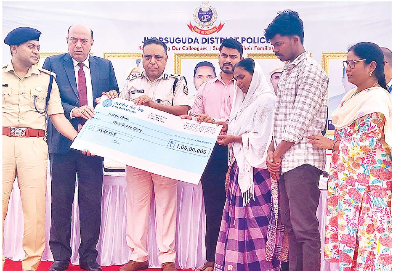 Families of Fallen Officers Receive Rs 1.10 Crore Each in Relief