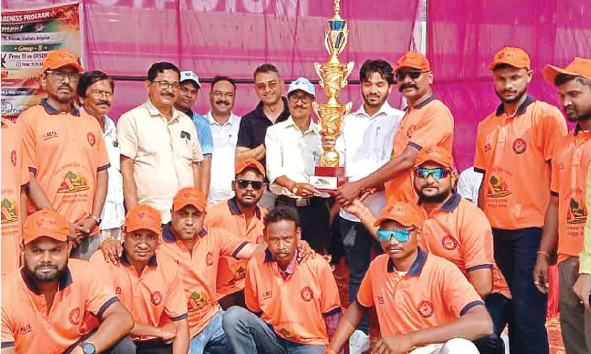 'Forest Fire Awareness' Cricket Tournament Concludes in Belpahar