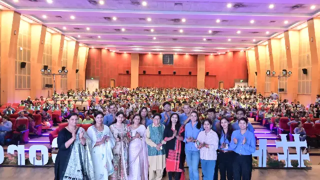 Dr. Kiran Bedi Visits Vedanta Jharsuguda, Inspires Employees and Women Community Leaders