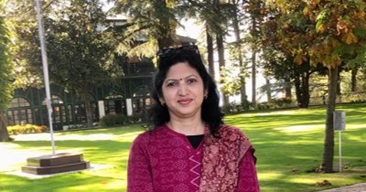 Usha Padhee Reviews Key Development Projects and New Sambalpur City Plan