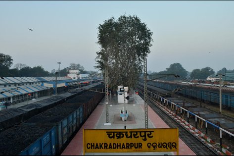 Chakradharpur Rail Division Sees Significant Reduction in Train Delays After Protests and Accelerated Track Expansion