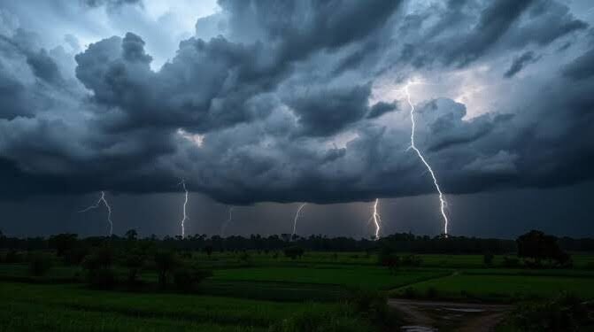 IMD Issues Seven-Day Weather Alert for Odisha: Severe Thunderstorms and Heavy Rain Expected