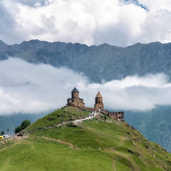 Four International Destinations Under 25°C for a Last-Minute Getaway