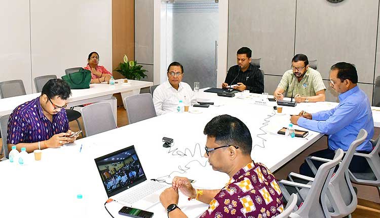 Minister Pujari Honors Jharsuguda HSC Top Students, Commends Educational Initiatives