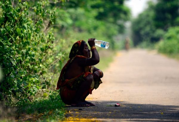 Odisha Experiences Extreme Heat: Jharsuguda Hits 41°C Before Noon, Bhubaneswar Reaches 37.6°C
