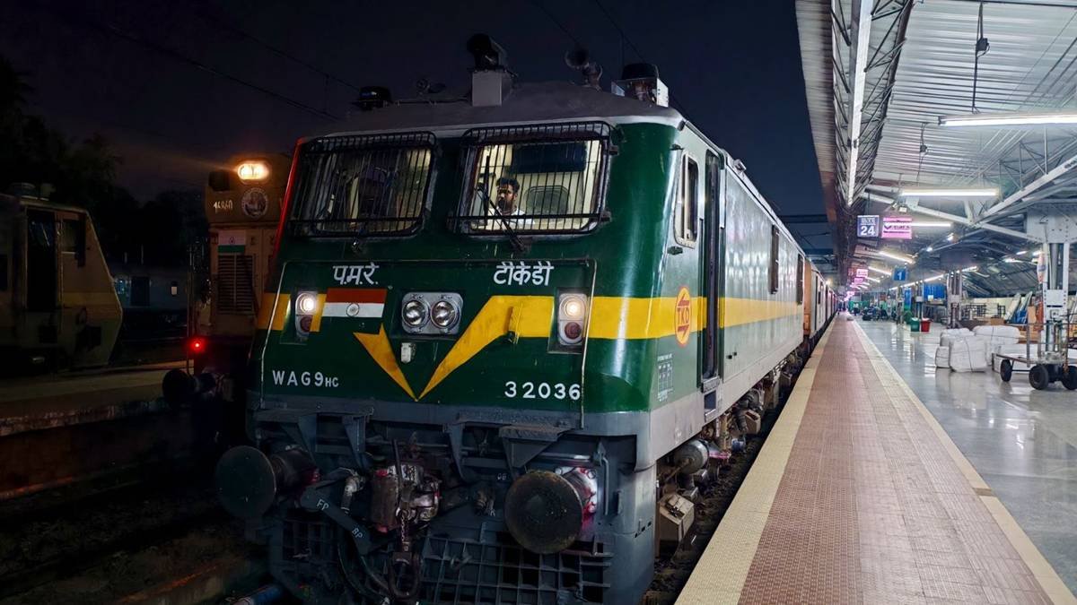 Special Train Service Between Visakhapatnam and Delhi Scheduled for May 22