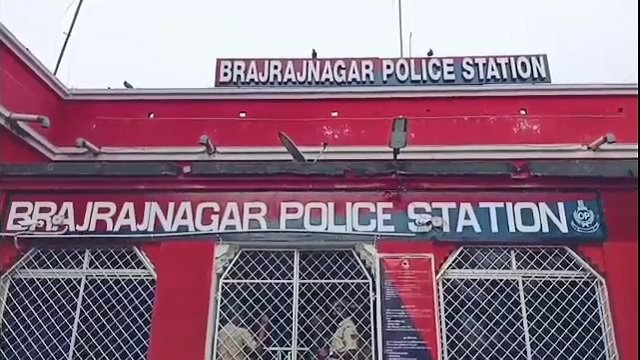 IPL Betting Racket Disrupted in Jharsuguda, Eight Arrested with Over Rs 5 Lakh in Cash