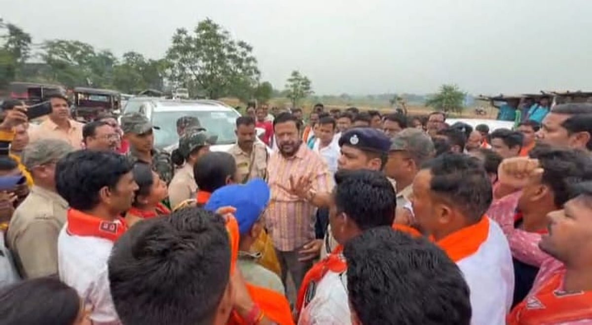 Factional Tensions Rise in BJP as Minister Pujari's Temple Visit Disrupted