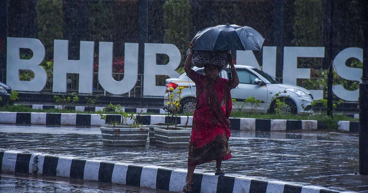 Odisha Faces Continued Heavy Rains as Low-Pressure System Persists